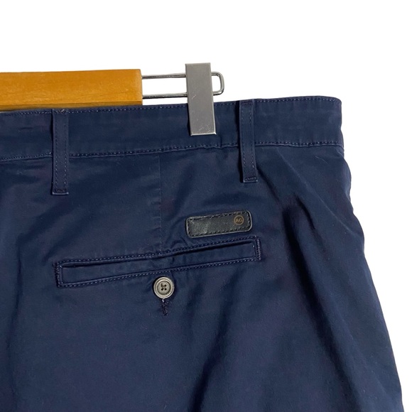 AG Adriano Goldschmied Men's Navy The Wanderer Slim Trouser Short - Picture 7 of 8